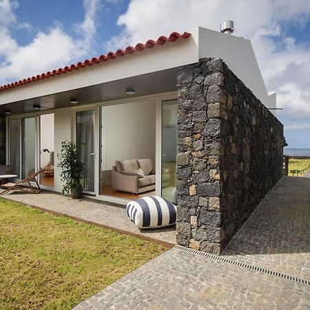 Entre Muros - Turismo Rural - Casa Com Jardim E Acesso Direto Ao Mar Ribeira Grande Esterno foto