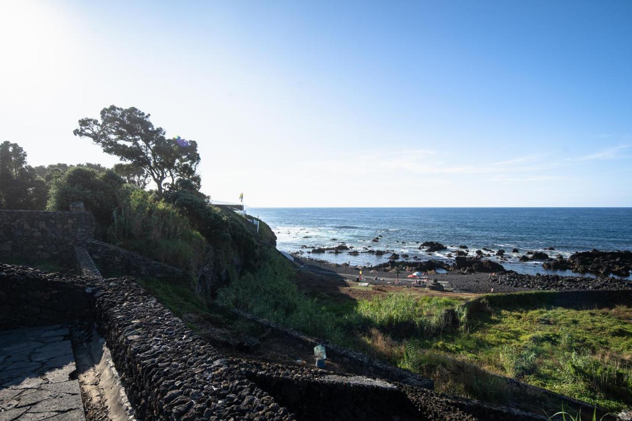 Entre Muros - Turismo Rural - Casa Com Jardim E Acesso Direto Ao Mar Ribeira Grande Esterno foto