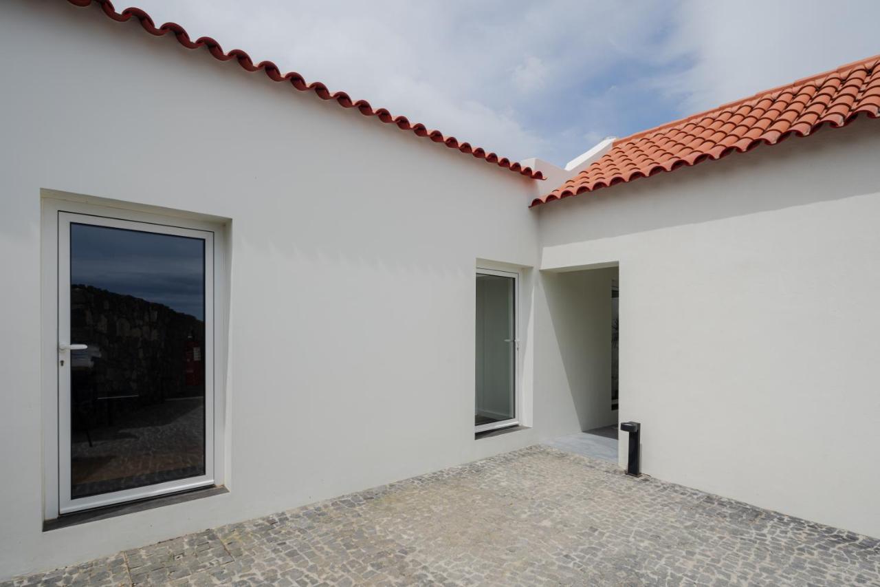 Entre Muros - Turismo Rural - Casa Com Jardim E Acesso Direto Ao Mar Ribeira Grande Esterno foto