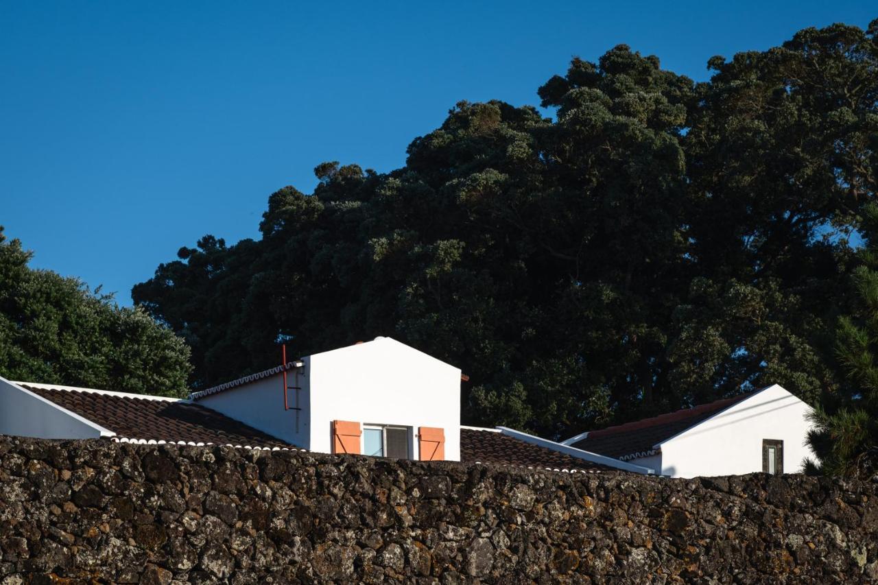 Entre Muros - Turismo Rural - Casa Com Jardim E Acesso Direto Ao Mar Ribeira Grande Esterno foto