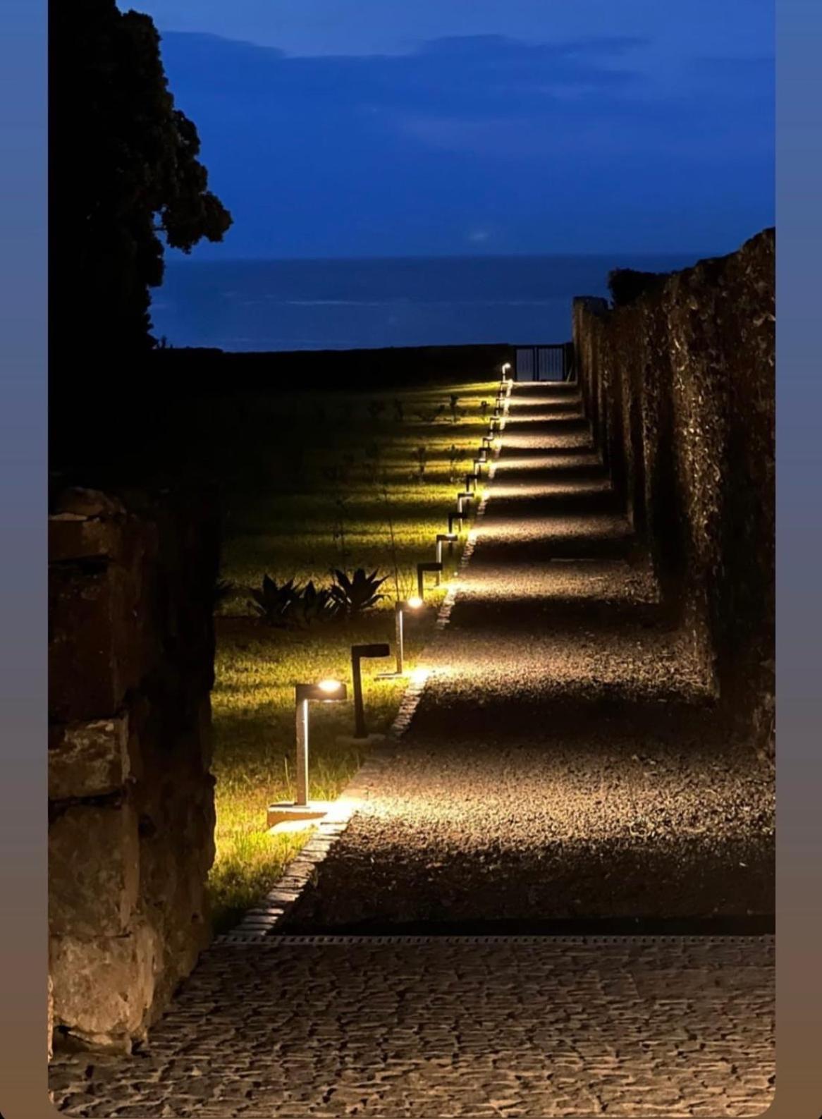 Entre Muros - Turismo Rural - Casa Com Jardim E Acesso Direto Ao Mar Ribeira Grande Esterno foto