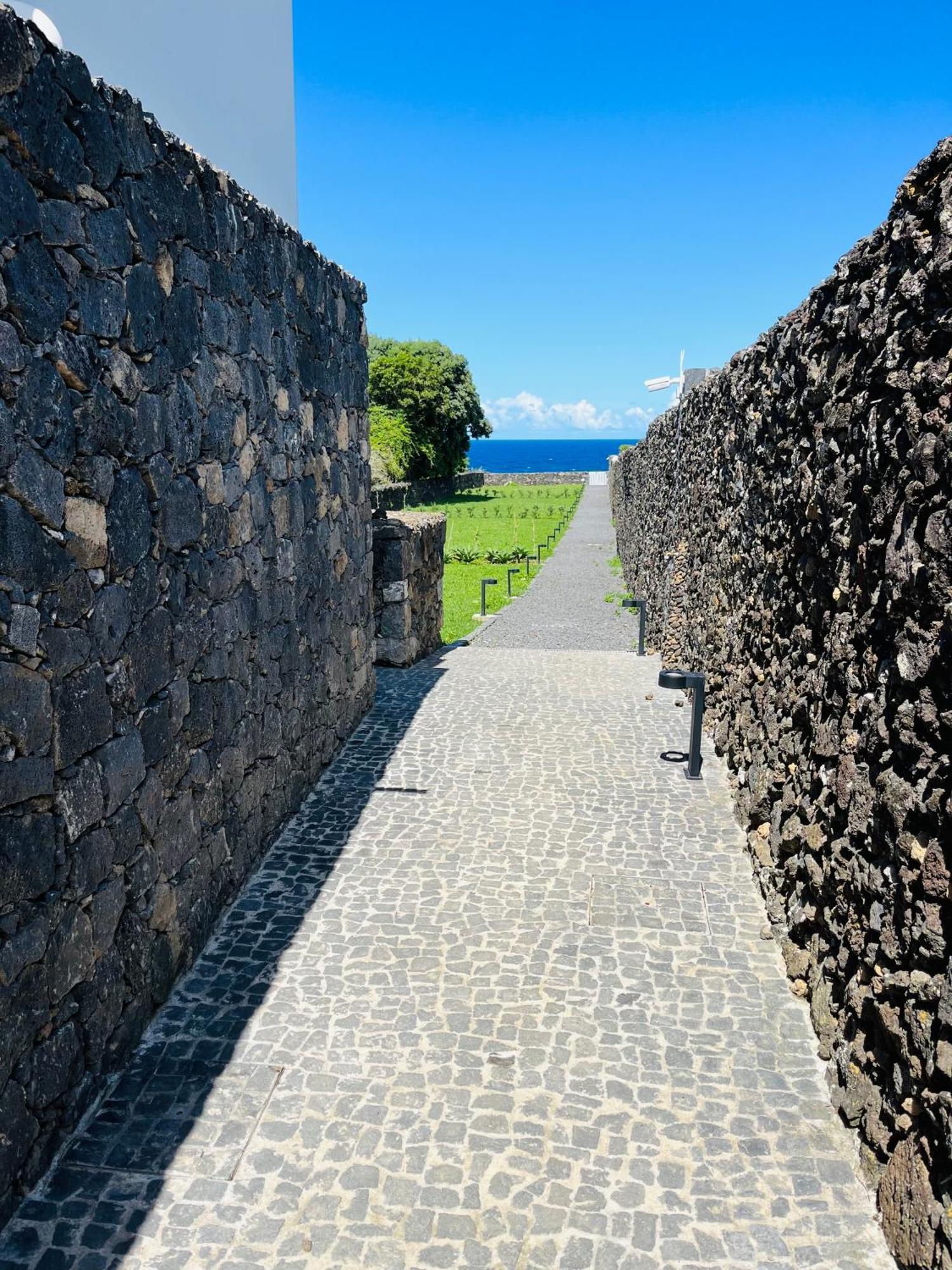 Entre Muros - Turismo Rural - Casa Com Jardim E Acesso Direto Ao Mar Ribeira Grande Esterno foto